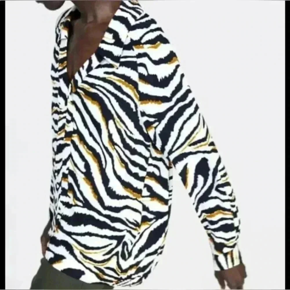 Zara Womens Size M Ivory Black Tiger Print Blouse Shirt Smart Casual Long Sleeve